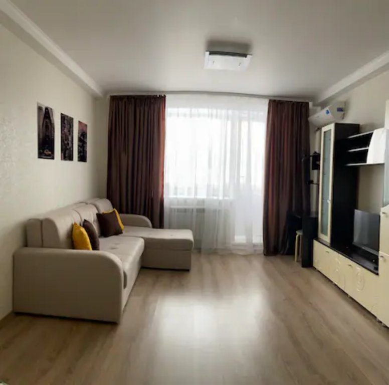 Apartment Apartamenty na Tolbuhina