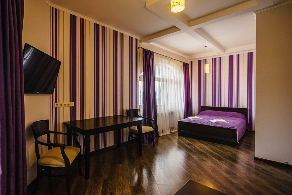 Superior Suite 2 Schlafzimmer mit Balkon und mit Blick Liana Mini-Hotel