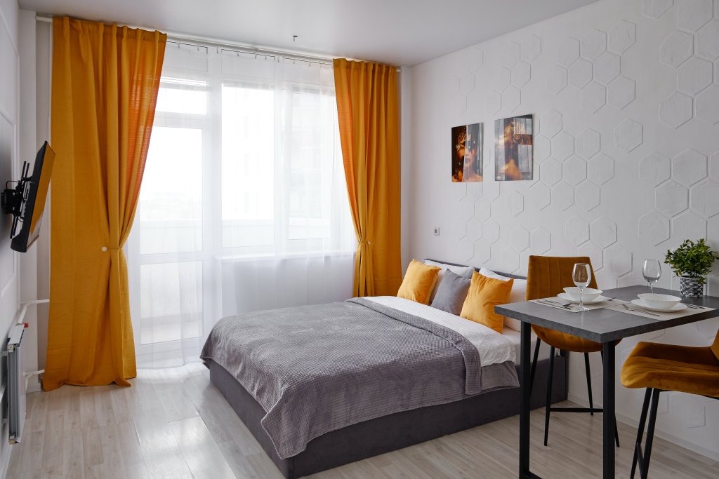 Appartamento con balcone e con vista RentPlaza Premium Apartments