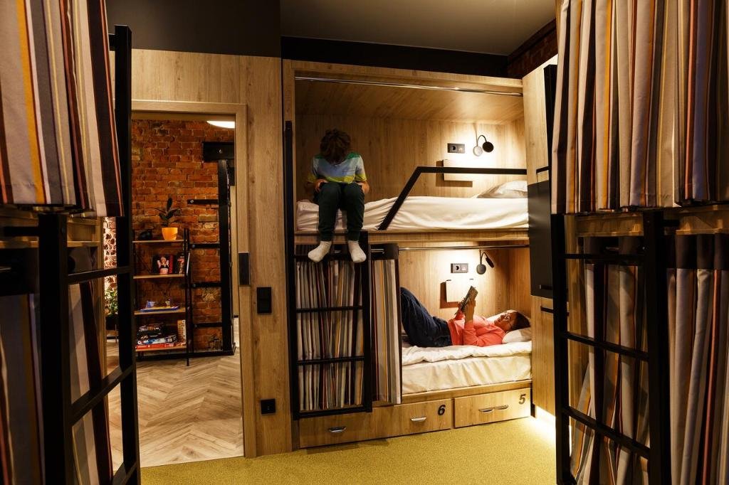 Кровать в общем номере Hostel 2028
