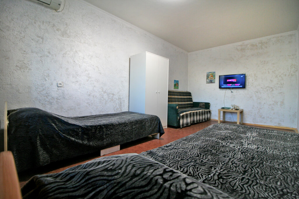 Apartamento 1 dormitorio con balcón Provance Na Prospekte Geroyev Kirishi Lodging house