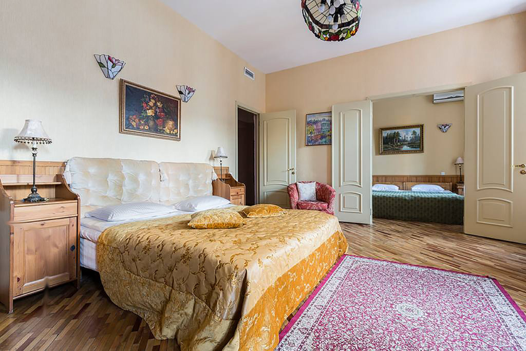 Двухместный люкс с 2 комнатами Арт-отель Рахманинов