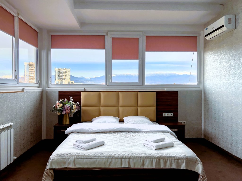 Suite mit Balkon und mit Blick Imperia Hotel