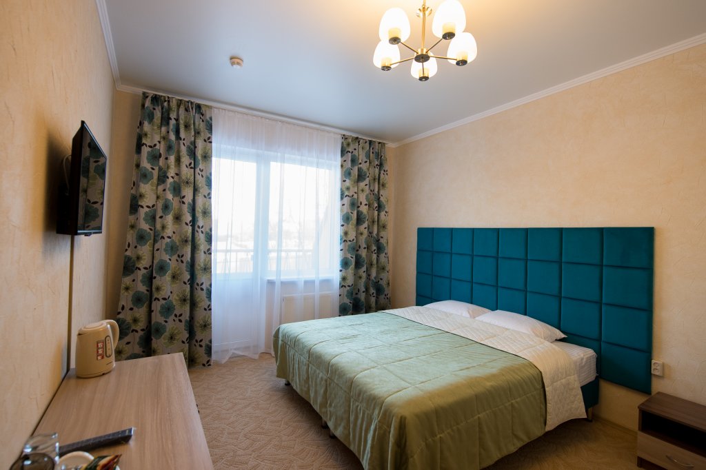 Standard Doppel Zimmer mit Balkon Dacha Mini-Hotel