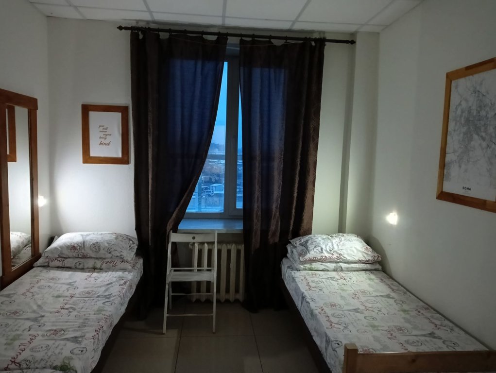 Кровать в общем номере (женский номер) с видом на город Origin Hostel