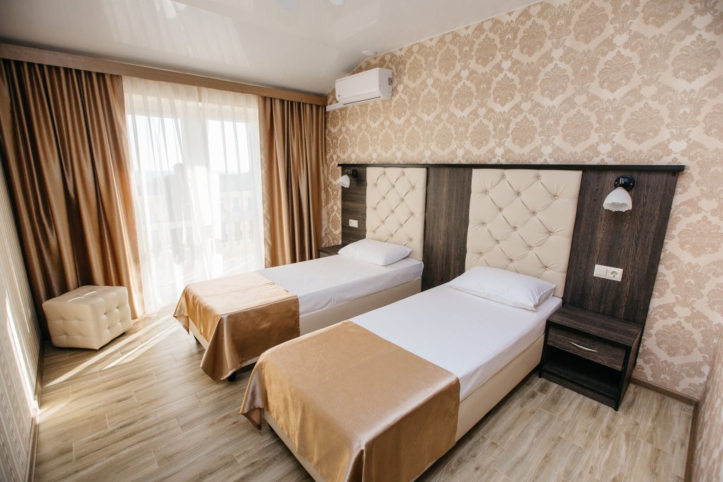 Habitación doble Estándar con balcón y con vista Dubrava Butik-Hotel