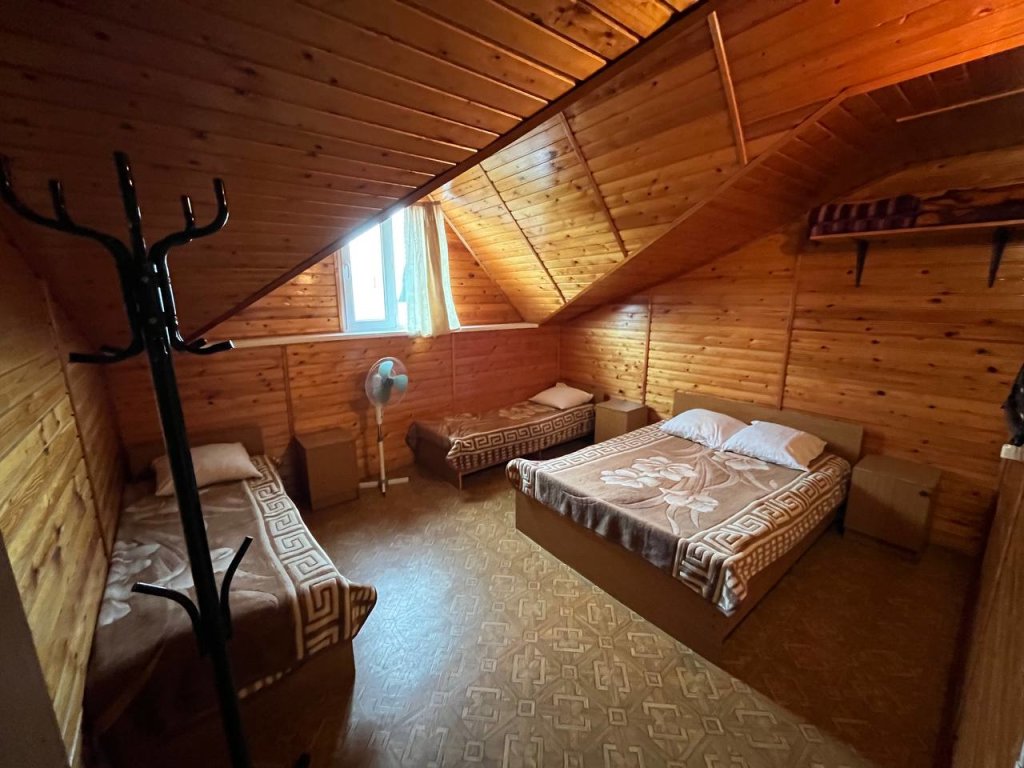 Standard Vierer Zimmer mit Blick Adler Guest House