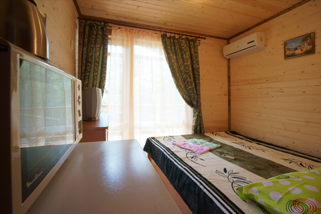 Standard Doppel Zimmer mit Balkon Koruna Villa