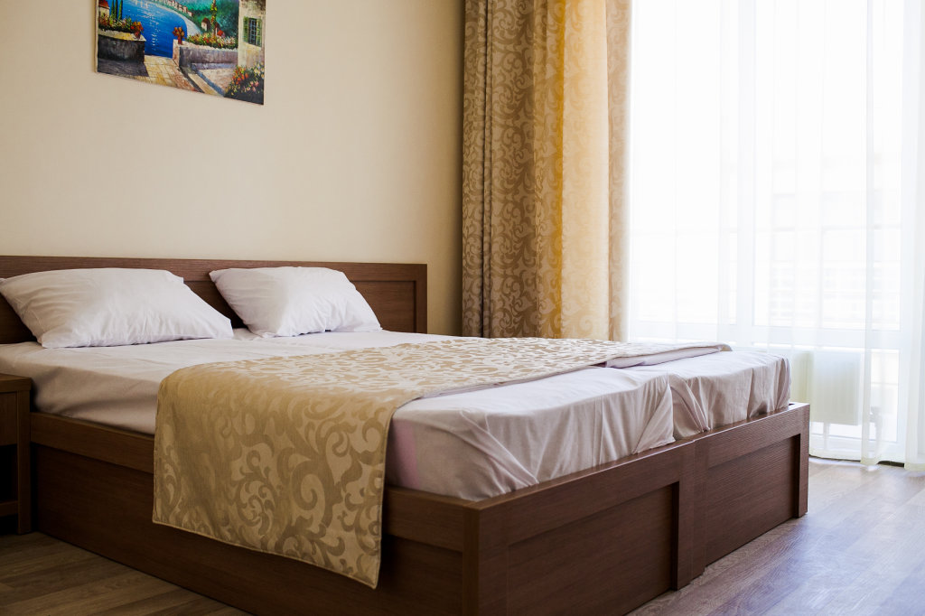 Komfort Doppel Zimmer mit Balkon Dyulber Hotel
