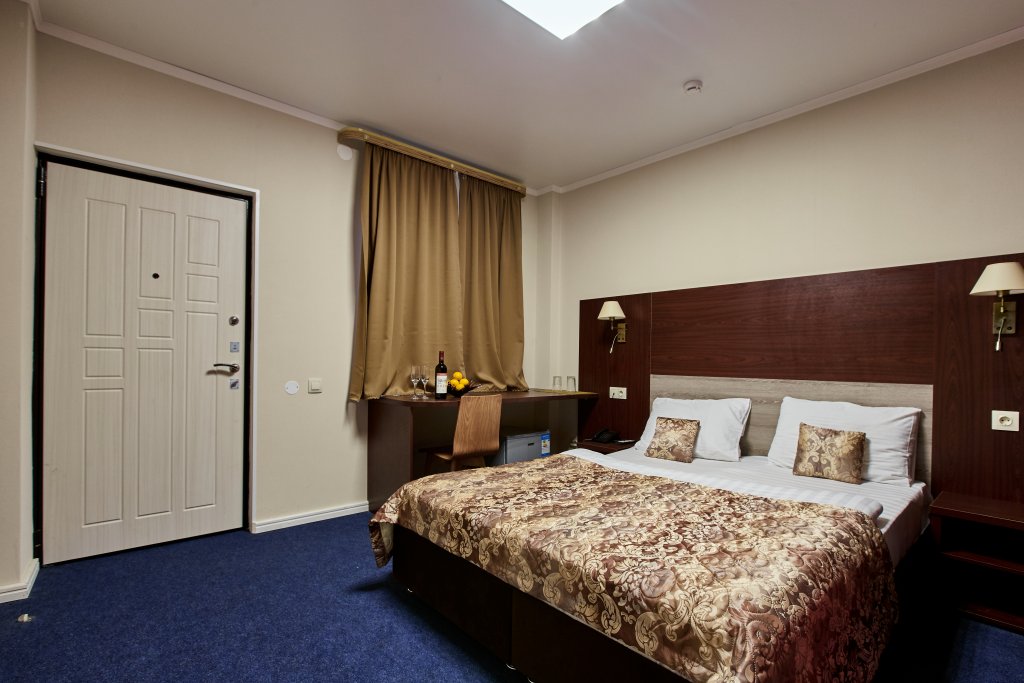 Standard Double room Hotel "Comfort"