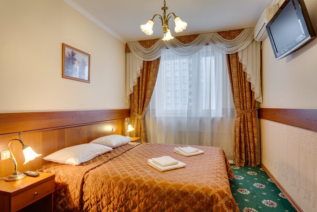 Appartement 2 chambres avec balcon et Vue sur le parc Orekhovo Hotel