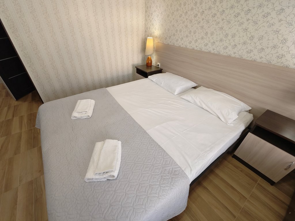 Confort double chambre avec balcon et Avec vue Diana Utyosova Guest House