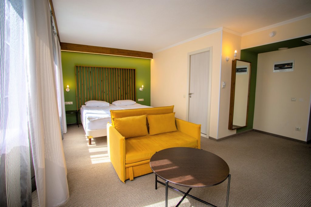 Двухместный номер Comfort с красивым видом из окна Портобелло Сочи Отель