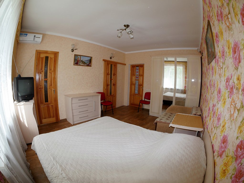 Double Suite Guest House Izumrud
