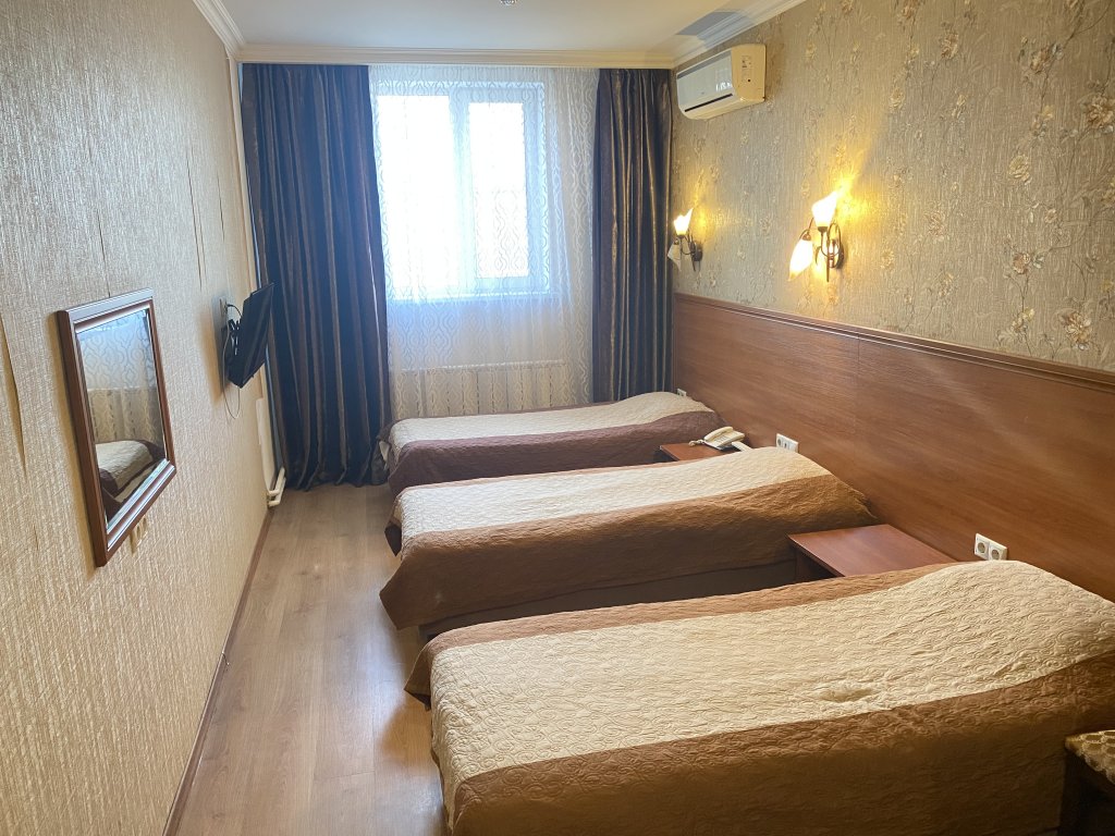Confort triple chambre Hayat Hotel