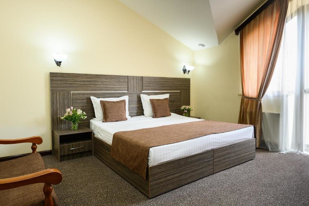 Standard Dreier Zimmer Alpina Resort by Stellar Hotels, Tsaghkadzor