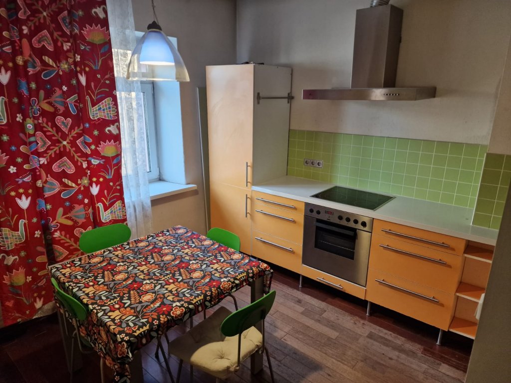 Appartamento Na Ploschadi Vosstaniya Apartments