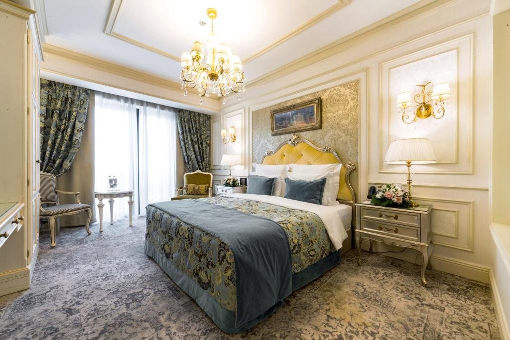 Suite Luxury con balcone e con vista Rixos Khadisha Shymkent