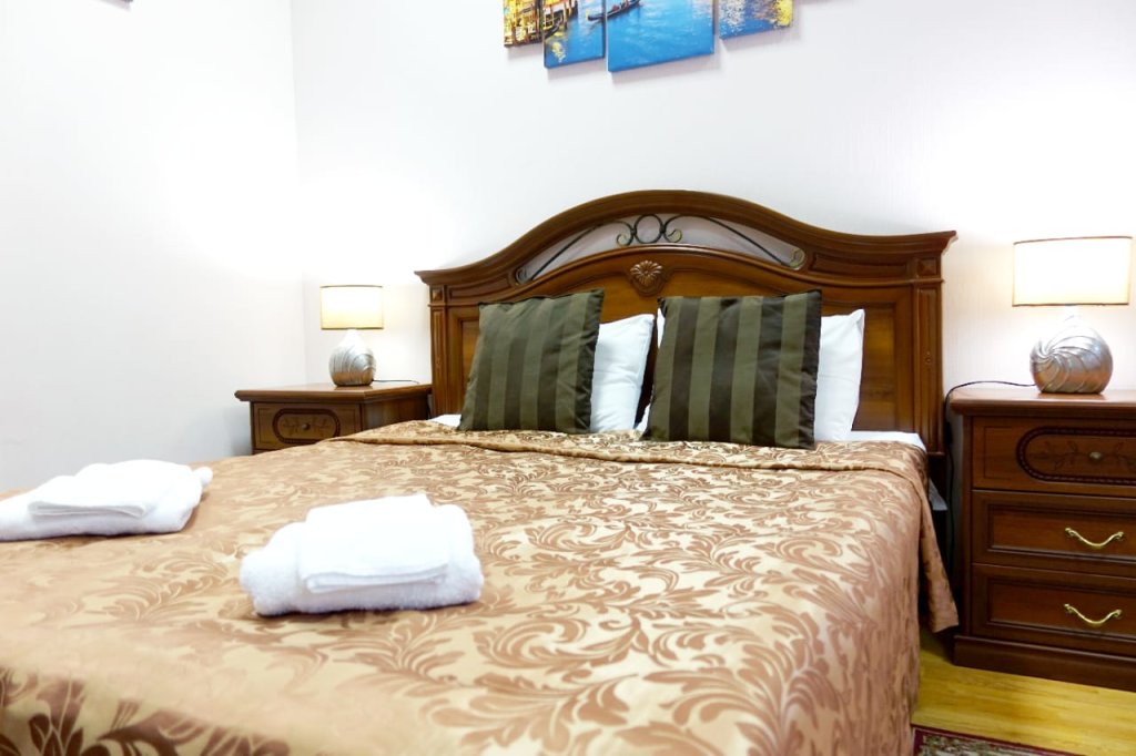 Supérieure chambre avec balcon et Vue sur la ville Venetsiya Na Nevskom Mini-Hotel