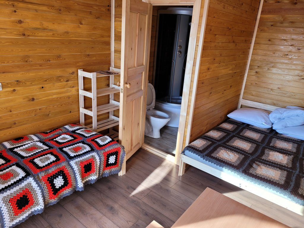 Standard Dreier Zimmer mit Balkon Baykalskiy briz Guest house