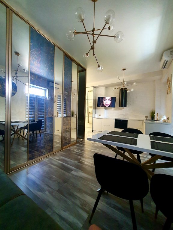 Suite INN_RoyalHouse #3 Apartments
