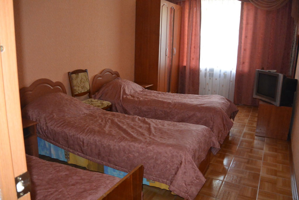 Habitación familiar Estándar con balcón y con vista Vostok Mini-Hotel