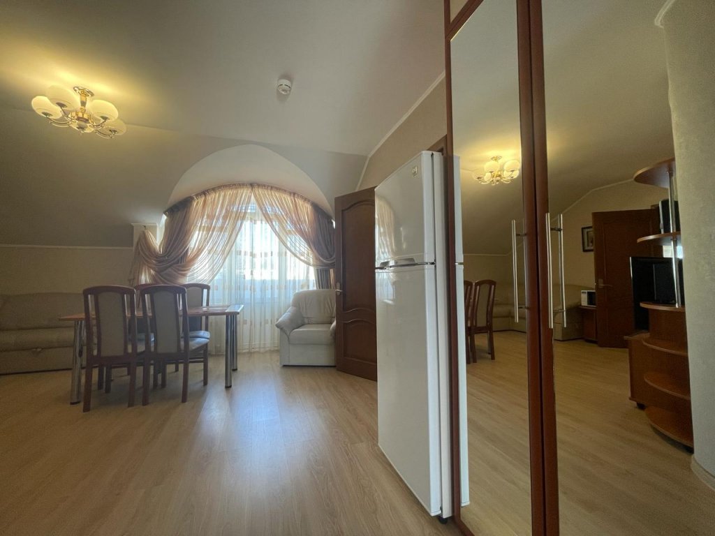 3 Bedrooms Superior Apartment with Kitchen with balcony and with city view Фрегат