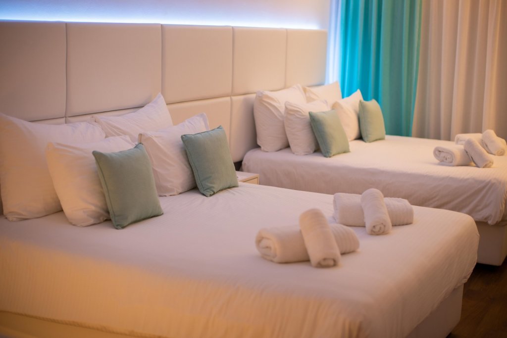 Standard room Hotel Napa Suites