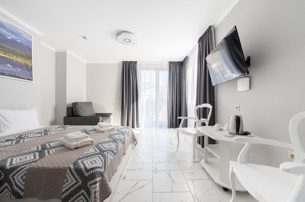 Double Junior Suite with mountain view Hotel Gornaya Kadril Redens