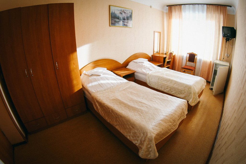 Кровать в общем номере Гостиница «Северная»