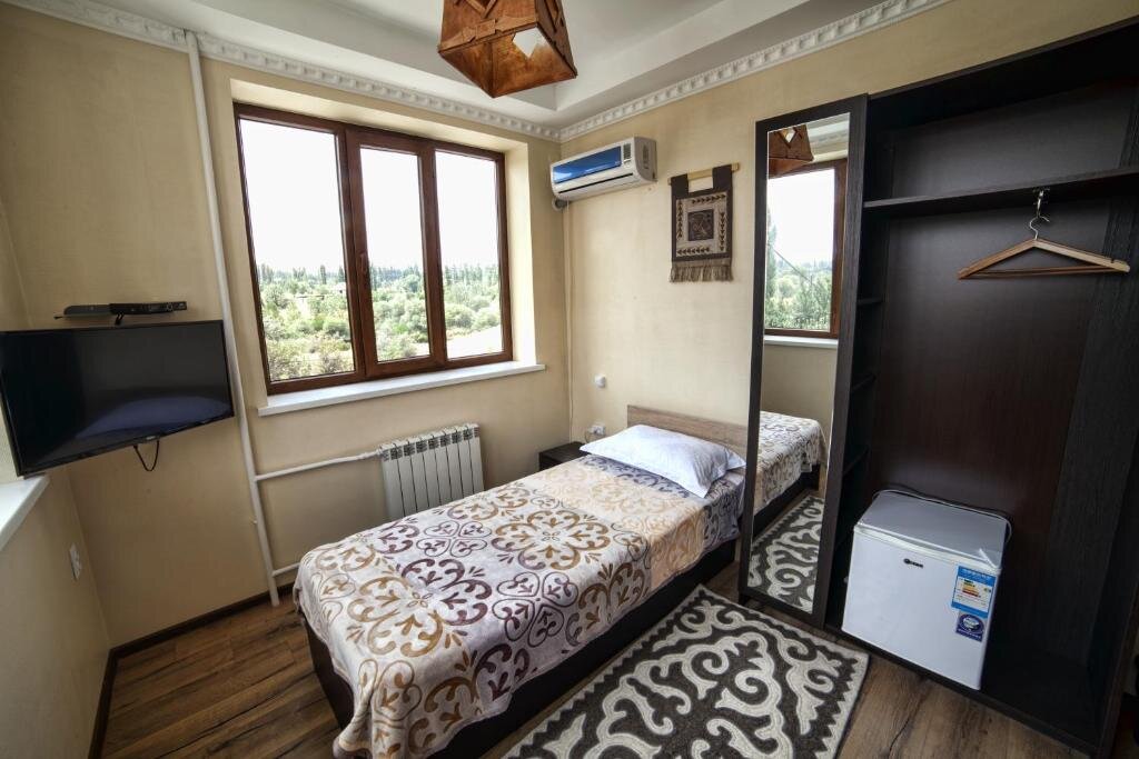 Standard Einzel Zimmer mit Blick Ethno Hotel Osh