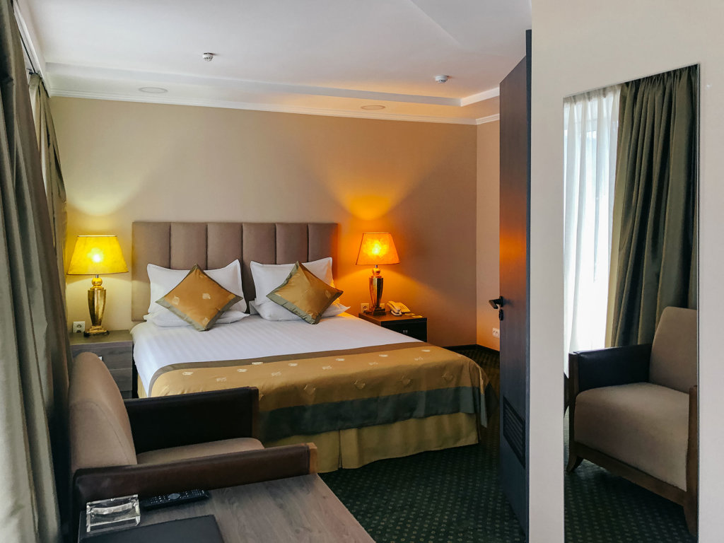 Standard Doppel Zimmer Shiny River Hotel