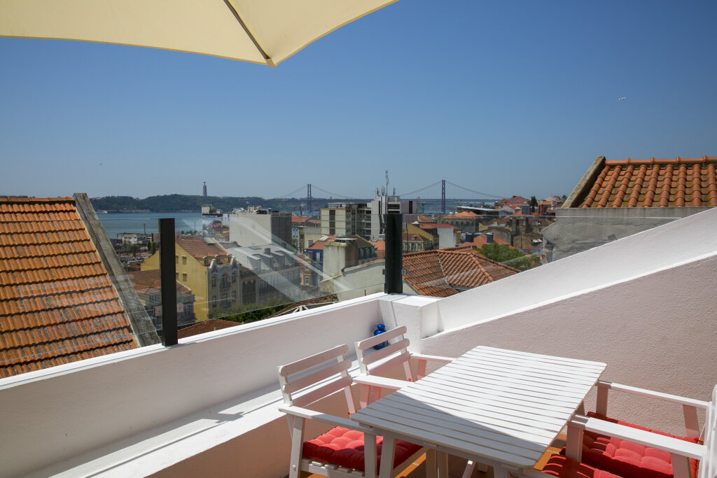 Апартаменты c 1 комнатой с балконом и с видом на море Апарт-Отель 54 Santa Catarina Boutique