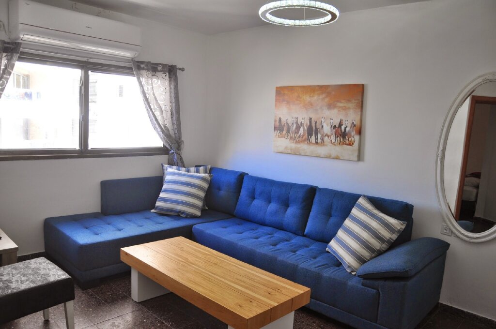 Четырёхместные апартаменты c 1 комнатой с красивым видом из окна ArendaIzrail Apartments - Ben Gurion 81