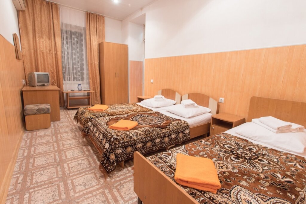 Economy Triple Room in Building 2,3 Kurortny Hotel Atelika Karasan 2**