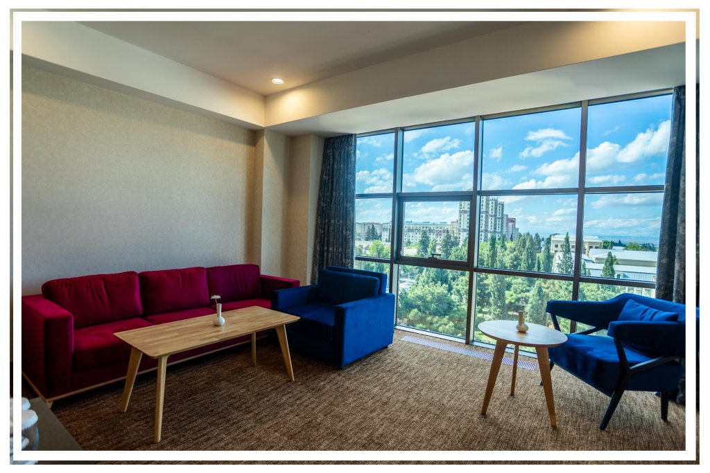 Двухместный люкс с красивым видом из окна Отель Premium Ganja