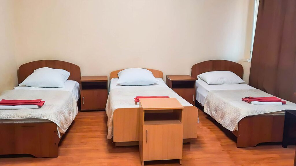 Кровать в общем номере (женский номер) Отель Smart Hotel KDO Ростов-на-Дону