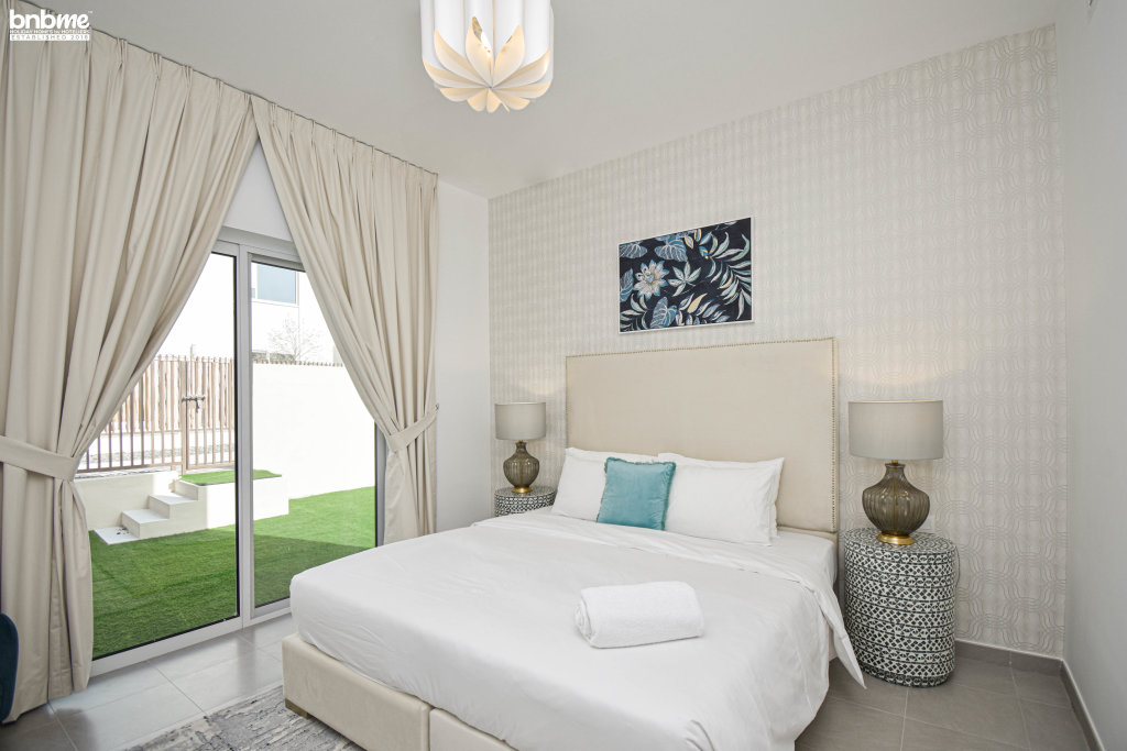 Apartment bnbmehomes | Elegant 3 BR | Dubai South-G04 Apartments