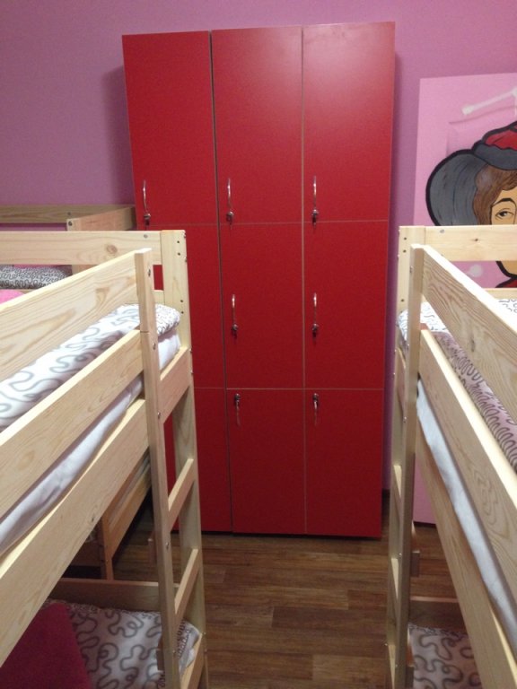 Cama en dormitorio compartido (dormitorio compartido femenino) Chehov hostel