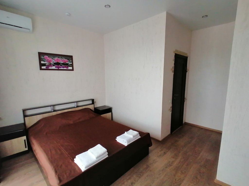 Standard Doppel Zimmer mit Balkon ViMar Guest house
