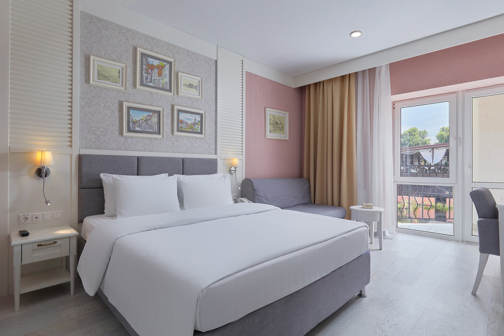 Habitación cuádruple familiar Superior con balcón Alean Family Resort & SPA Riviera - All inclusive