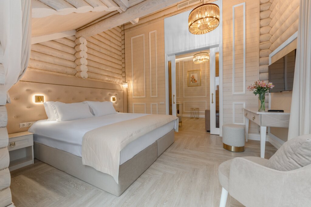 Двухместный люкс с балконом и с красивым видом из окна Бутик-отель AMK Montis Club 5*