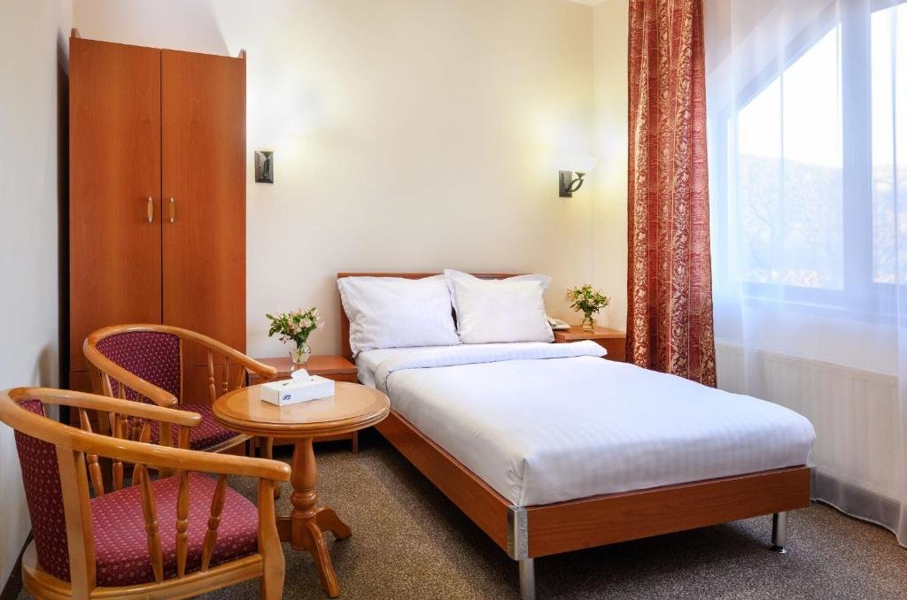 Standard Einzel Zimmer Alpina Resort by Stellar Hotels, Tsaghkadzor