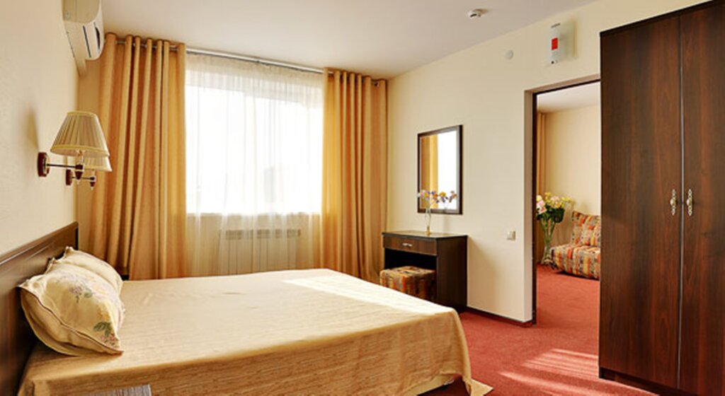 2 Bedrooms Comfort Quadruple room Hotel Lotos