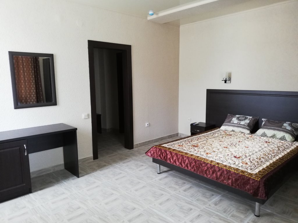 Standard Double room with balcony LaVita Guest house