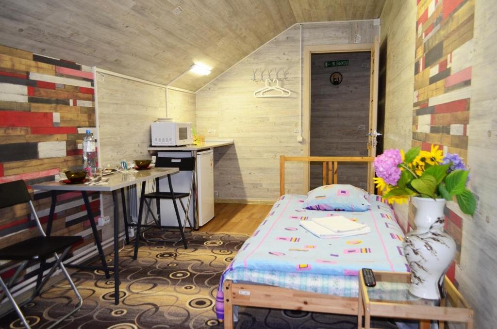 Economy Zimmer Apart-Hotel na Malyshevskoi 109