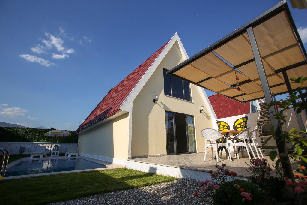 Deluxe bungalow avec balcon et Vue sur les terres Talia Villas Villa