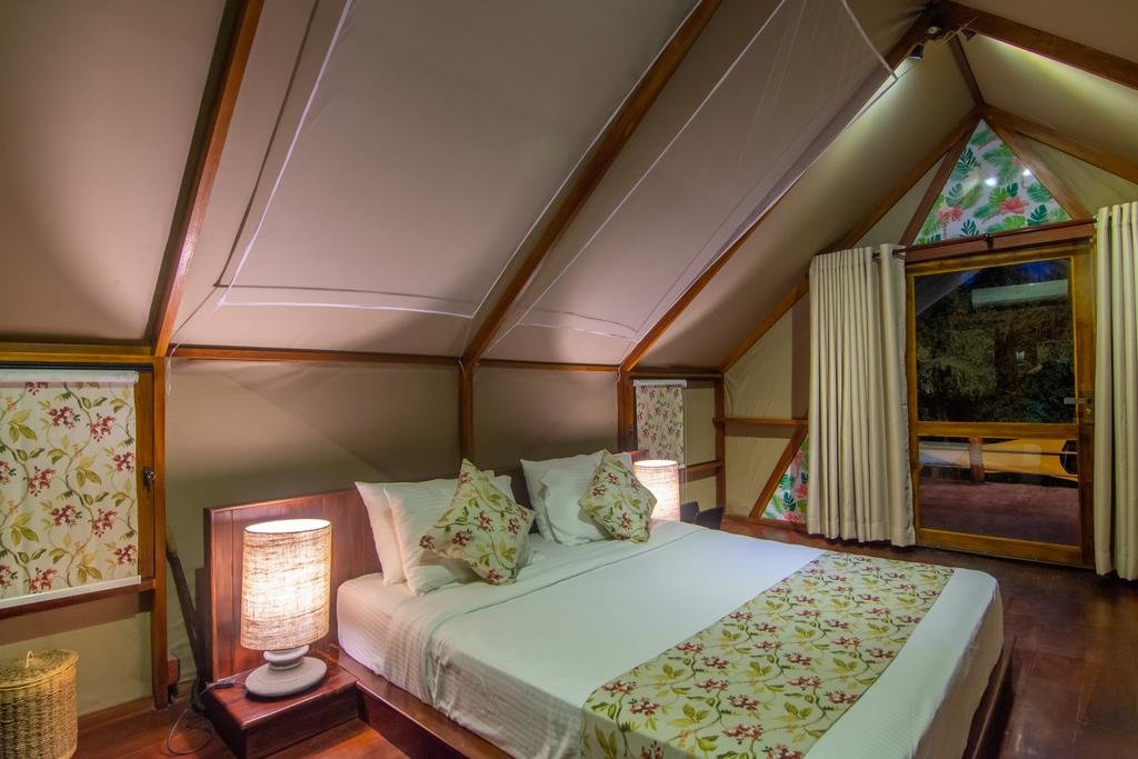 Вилла Luxury Thamaravila Wilpattu - All Inclusive Luxury Tented Safari Villas