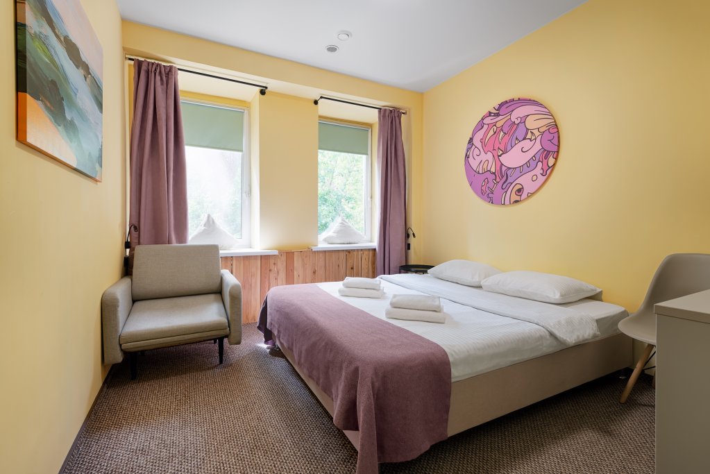 Deluxe Dreier Zimmer mit Stadtblick Hotel Na Tsvetnom Hotel