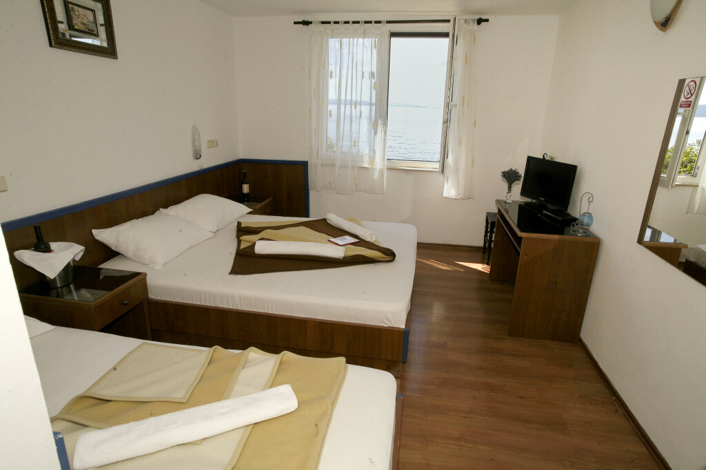 Camera doppia Standard con vista Plaza Makarska Rivijera Mini-Hotel